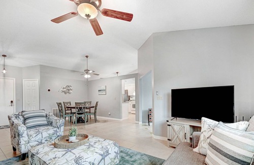 Palm Bay House | Cozy Blue Palm w/Game Room Centrally Located