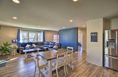 Bristol House | Cozy Bristol Home w/Yard ~ 1 Mile to Downtown!