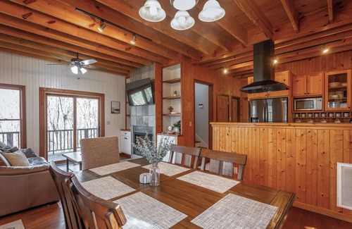 Signal Mountain Cabin | Cozy Brock Creek Cabin near Chattanooga