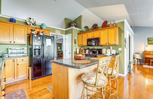 Buford House | Cozy Buford Home w/Piano ~ Mins to Lake Lanier!