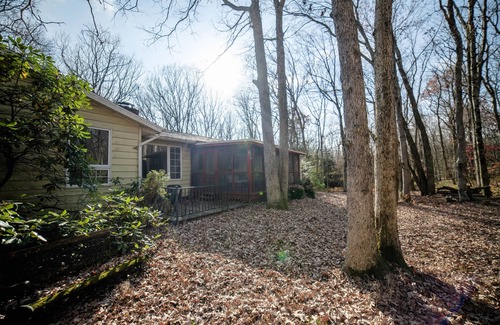 Jim Thorpe House | Cozy bungalow in charming Jim Thorpe