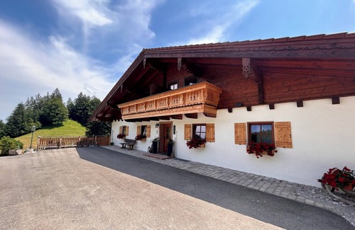 Ramsau bei Berchtesgaden Apartment | Cozy chalet vacation apartment Jägerstube 50m2 in a quiet location for 2 people