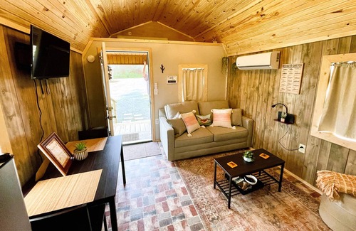 Jerusalem Cabin | Cozy cabin. 5 miles from National forest for hiking atv adventures and more