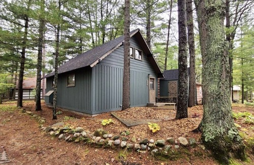 Lewiston Cottage | Cozy Cabin by the Lake
