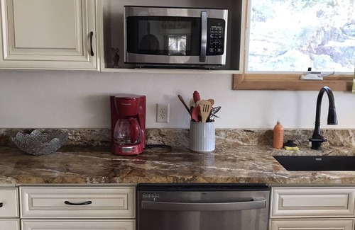 Estes Park Cabin | Cozy cabin close to town and Lake Estes trail