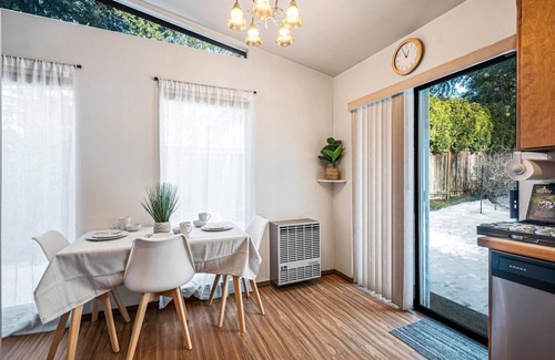 Hayden Cabin | Cozy Cabin conveniently located minutes from Downtown Coeur d'alene ID