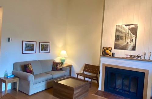 Hancock Resort | COZY CABIN IN BERKSHIRES RESORT - LABOR DAY SALE