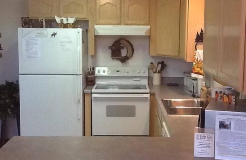 Overgaard Cabin | Cozy Cabin in the White Mountains of Arizona sits on one acre of land!