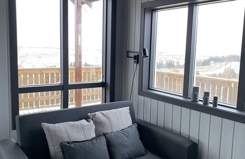 Mosfellsbaer Cabin | Cozy cabin near golden circle with panoramic views