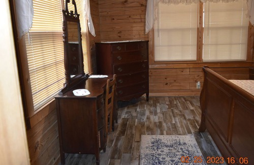 Pine Mountain Valley Cabin | Cozy cabin nestled atop Pine Mountain and FDR State