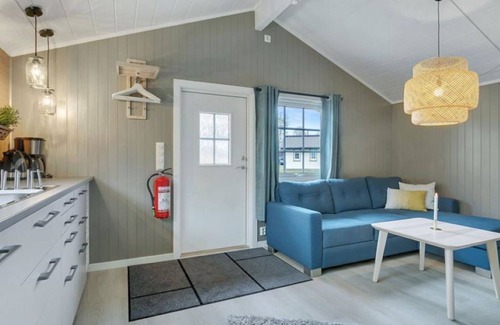 Ballangen Cabin | "Cozy cabin surrounded by nature and fjords, perfect for a peaceful moment."