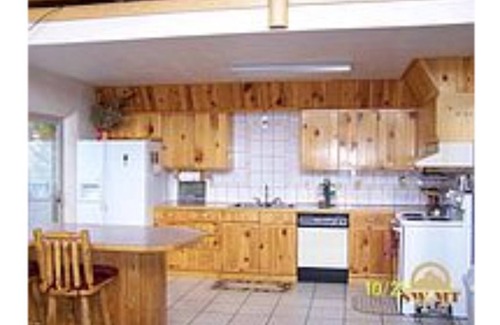 West Yellowstone Cabin | Cozy Cabin