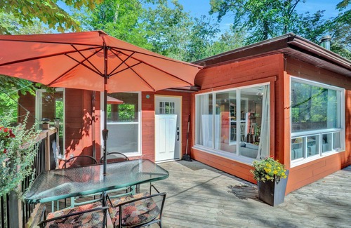 Parham Cabin | Cozy Cabin w/Central Heat/Fireplace/Game Room/Snowshoes. 45 min. N. of Kingston