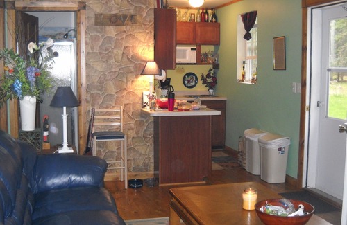 La Pointe Cabin | Cozy Cabin with Majestic View, Close to Town