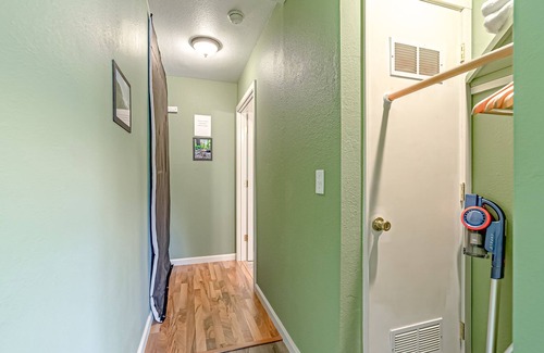 Orick Apartment | Cozy Cali Retreat W/ Easy Access to Redwoods, Free WiFi, & More!