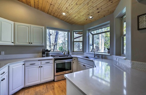 El Jebel House | Cozy Carbondale Escape w/Deck & Grill!