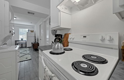 Northside Condo | Cozy Casita by Downtown Houston