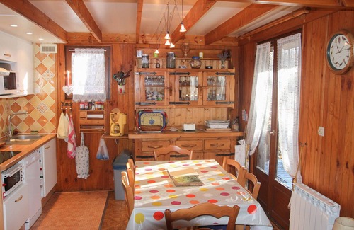 Barcelonnette Ski Chalet | Cozy Chalet near Golf, 2 km from Barcelonnette Center, Sleeps 8, Garden, Full Amenities