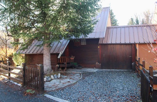 Barcelonnette Ski Chalet | Cozy Chalet near Golf, 2 km from Barcelonnette Center, Sleeps 8, Garden, Full Amenities