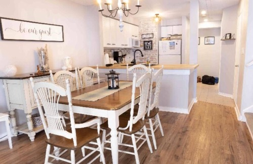 Huntsville Ski Chalet | Cozy Chalet overlooking the lake