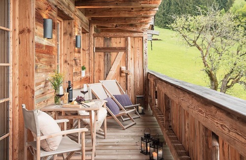 Frasdorf Apartment | Cozy chalet suite with 40sqm, bedroom/living room with kitchen and bathroom with sauna