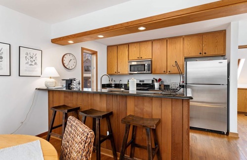 Wintergreen House | Cozy chalet w/king beds, fireplace, and hot tub. Dog-friendly! Close to hiking.