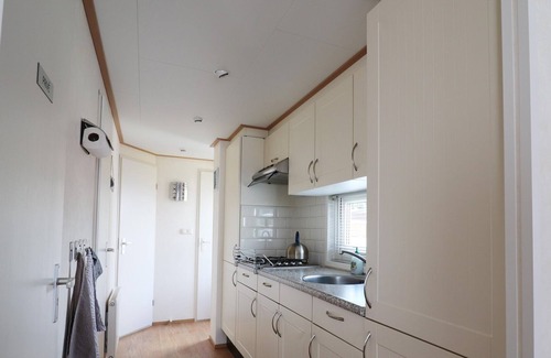 Municipality of Ameland House | Cozy chalet with spacious garden on Ameland