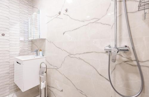 Varna City Centre Apartment | Cozy Chic Flat Stylish Center
