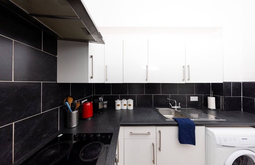 Tollcross Apartment | Cozy City Centre 1 Bedroom Apt by the Meadows! 11