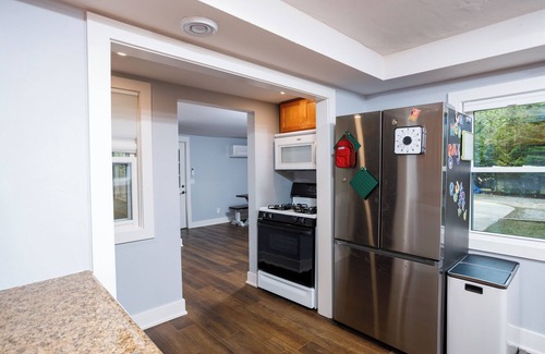 Sturgeon Bay House | Cozy Clark Lake Home with Kayak, Canoe and Bikes- Near Cave Point
