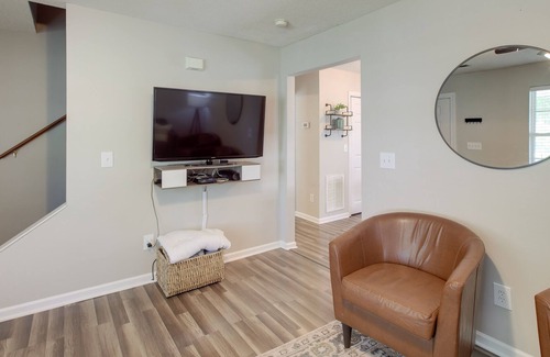 Cleveland House | Cozy Cleveland Vacation Rental w/ Deck, Grill!