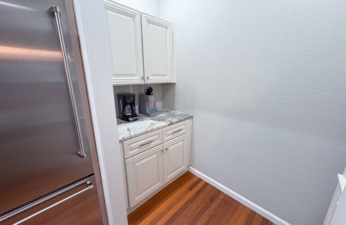 Baytowne Wharf Condo | Cozy coastal condo with shared pool and beach access, close to everything