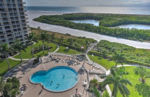 Marco Island Apartment | Cozy Coastal Condo with Pool Access Steps to Beach!