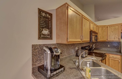Lexington House | Cozy, Comfortable & Convenient