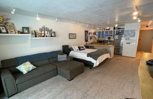 Alyeska Condo | Cozy Condo at Base of Mt Alyeska Prime Location