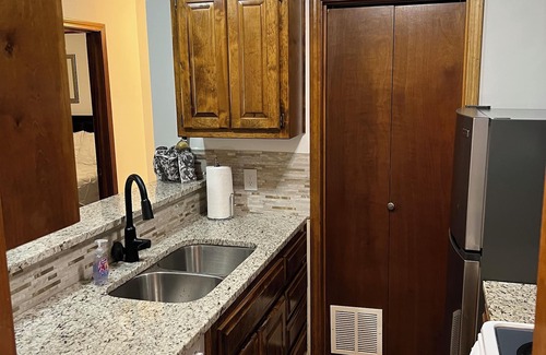 Shawnee Condo | Cozy condo close to everything in Kansas City! You’ll love KC for the holidays!