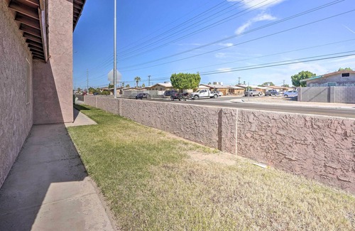 Yuma Condo | Cozy Condo Retreat ~ 3 Mi to Downtown Yuma!