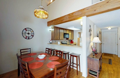 Pagosa Springs Condo | Cozy condo with WiFi, fireplace, & loft - close to golf, ski, & lakes