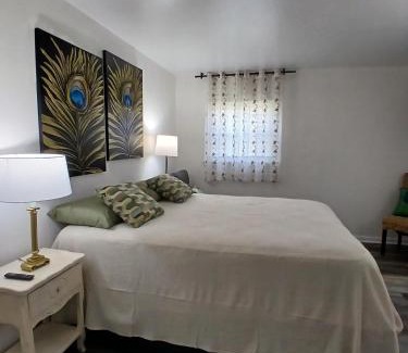 Martindale-Brightwood House | Cozy Cool Ranch!