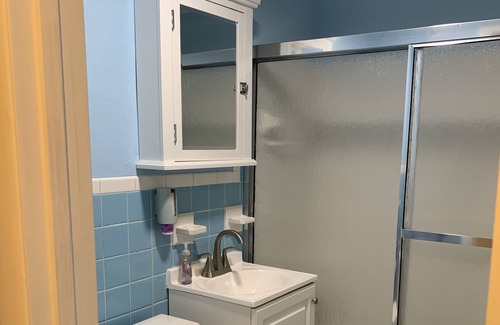 South End Condo | COZY CORNER CONDO, PRIME LOCATION, POOL, RESERVED PARKING,
