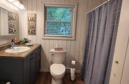 Cambridge-Narrows Cottage | Cozy Cottage One row off the lake with lake access.