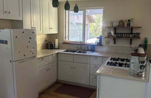 Trinidad Cottage | Cozy cottage in charming Trinidad with WiFi