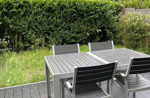 Cabourg Apartment | Cozy Cottage near Cabourg Beach with Private Garden and Free Wi-Fi