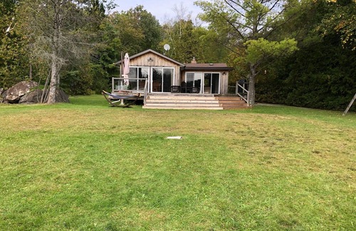 Trent Lakes Cottage | Cozy Cottage on Lower Buckhorn Lake