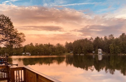 West Hopkinton Cottage | Cozy cottage on Pleasant Pond