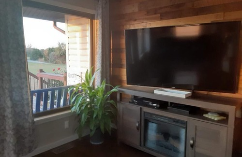 Cobden Cottage | Cozy Cottage On The Shawnee Hills Wine Trail