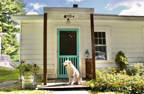 Hamilton Cottage | Cozy cottage perfect for family and friends