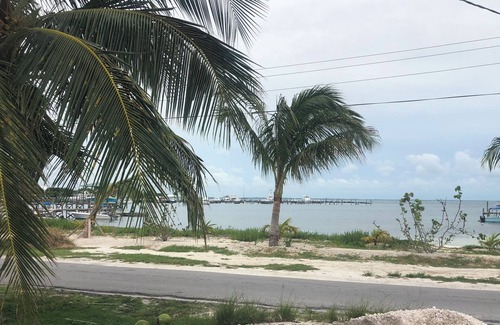 Great Guana Cay House | Cozy cottage studio on the waterfront in charming Great Guana Cay