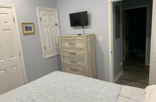 Henderson Point House | Cozy cottage surrounded by fun