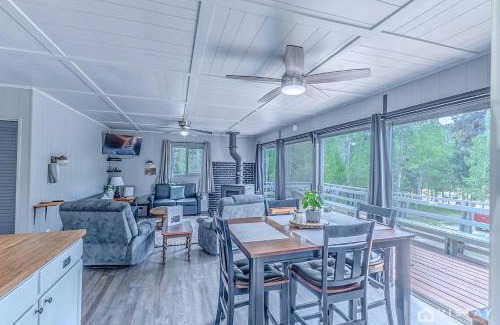 Duck Creek Village House | Cozy Cottage with Stunning Deck Views